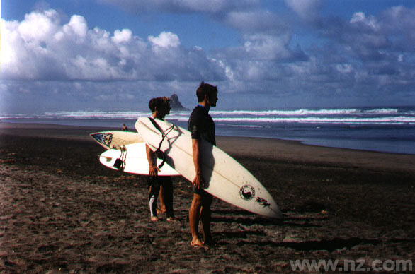 Karekare Beach - Surfers