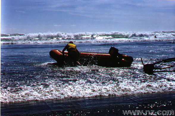 Muriwai: Liferaft